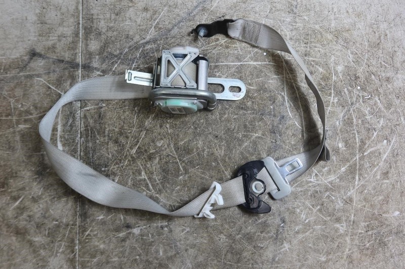 2017 Jeep Grand Cherokee OEM Front Right RH Passenger Seat Belt Beige