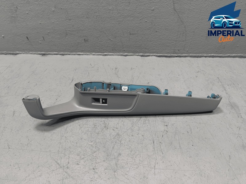 2017 - 2019 AUDI Q7 FRONT RIGHT PASSENGER SIDE DOOR ARMREST OEM