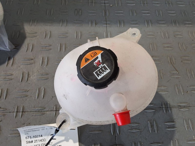 Coolant Reservoir Fits 21-24 SANTA FE 3590975