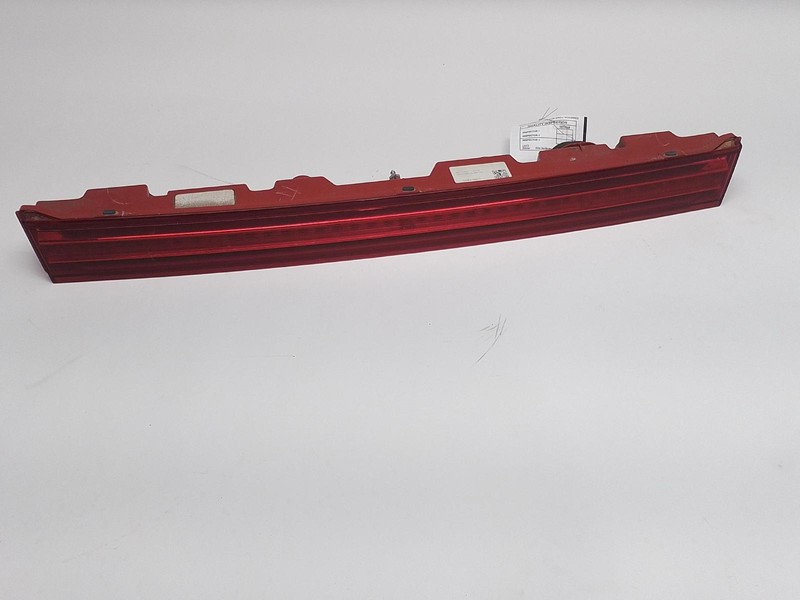 2015-2019 LINCOLN MKC REAR CENTER HIGH MOUNT 3RD STOP BRAKE LIGHT LAMP OEM