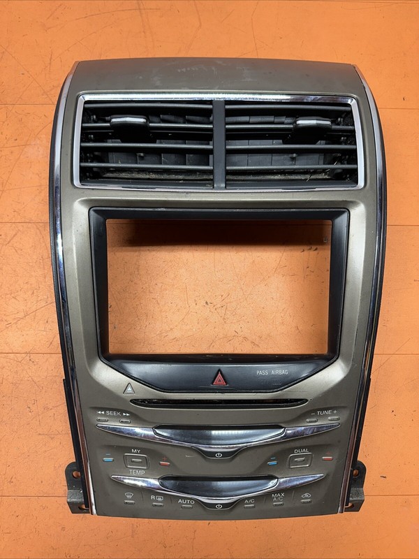 DA1T18A802AG | 2011 - 2015 Lincoln MKX Radio Audio Climate Control Bezel Panel