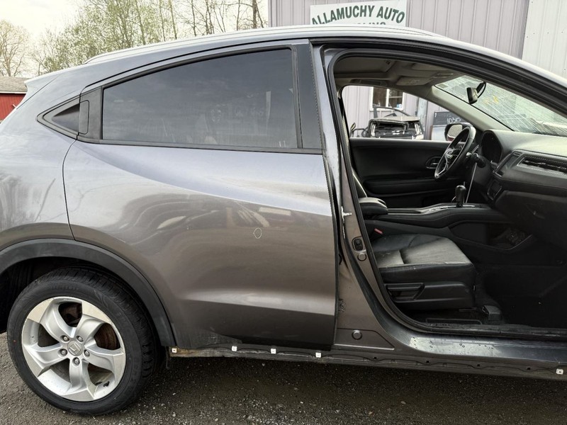 2016-2022 Honda HR-V Right Passenger Side Rocker With Post Gray