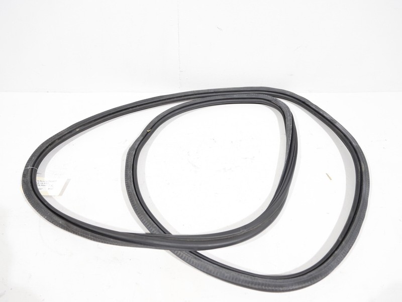 OEM 2015 - 2018 PORSCHE MACAN S 95B FRONT RIGHT DOOR BODY WEATHERSTRIP SEAL 🚗