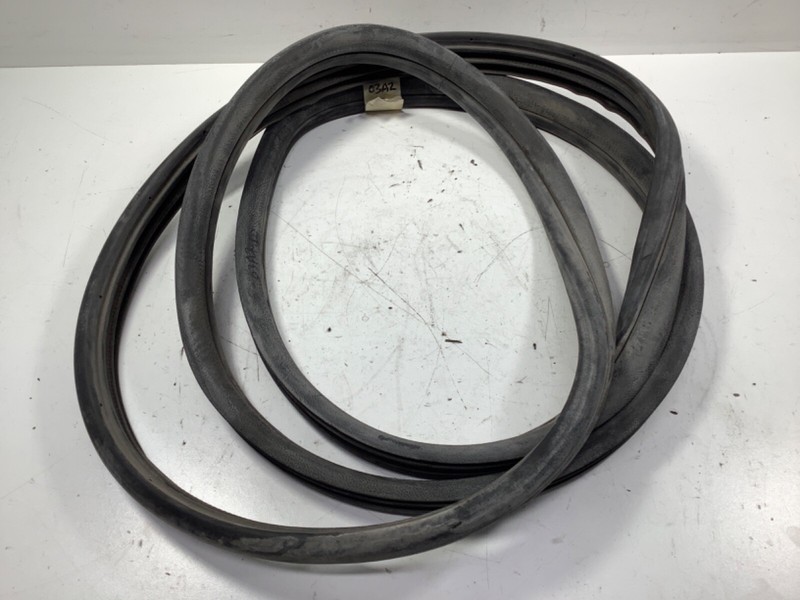 03-07 Honda Accord 2 Door Right Front Door Opening Seal 72315-SDN-A01 OEM