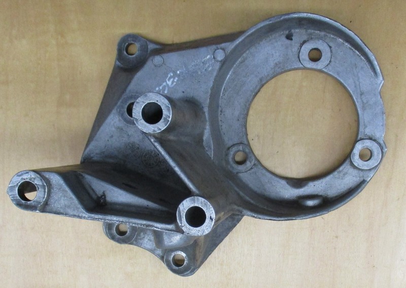 1990 FORD LINCOLN MARK 5.0L A/C COMPRESSOR POWER STEERING BRACKET E7LE-3C511-AA