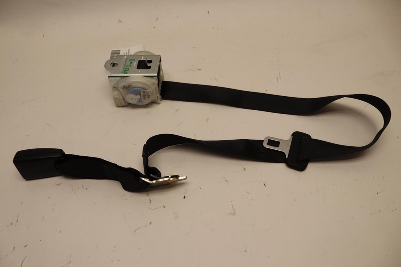 2015-2019 DODGE CHALLENGER REAR SECOND ROW CENTER MIDDLE SEAT BELT OEM