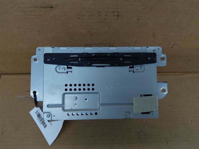 Audio Equipment Radio Receiver AM-FM-CD-MP3 Fits 10-12 FUSION 263192