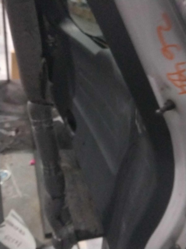 Used Deck Lid fits: 2014 Hyundai Santa fe SWB Sport w/rear view camera w/navigat