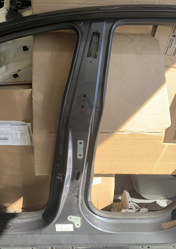 2020 2021 2022 Tesla Model Y LEFT DRIVER B Pillar