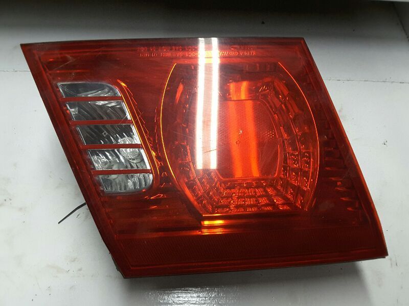 03 04 05 06 KIA OPTIMA L. TAIL LIGHT VIN D 5TH DIGIT US CANADA MKT LID MTD 63316