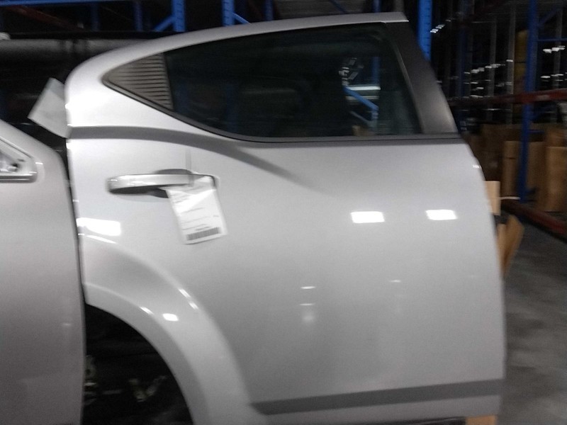 2013 Dodge Avenger Rear Right Door Silver OEM 42285 146K Miles