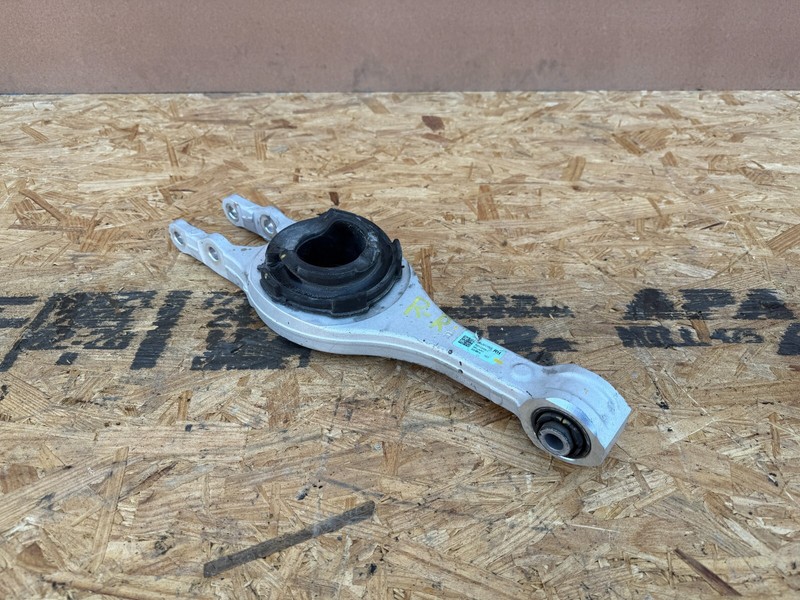 HYUNDAI IONIQ 5 2022-2025 OEM REAR RIGHT PASSENGER LOWER CONTROL ARM ASSEMBLY