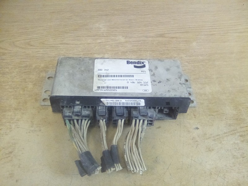Bendix/Mack 0 486 104 112 ABS Control Module