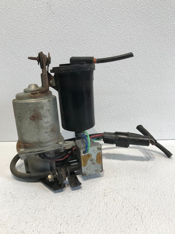 2000 GRAND MARQUIS Air Ride Suspension Compressor Pump