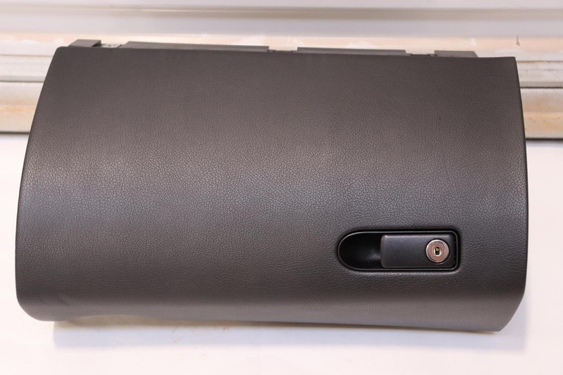 2015-2021 MERCEDES C-CLASS C300 W205 DASHBOARD GLOVE BOX STORAGE COMPARTMENT OEM