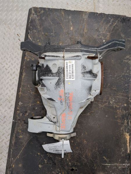 Carrier Rear Electronic Limited Slip Differential Fits 11 GRAND CHEROKEE 1111011