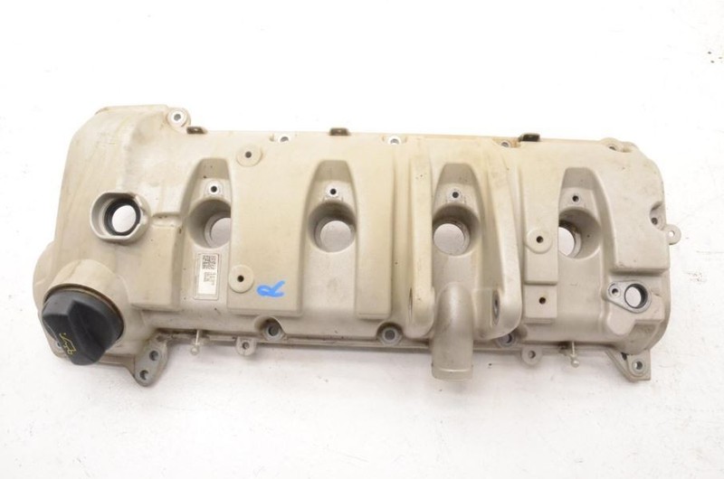 2011-2013 PORSCHE PANAMERA 970 4.8L NON TURBO RIGHT SIDE VALVE COVER 94810513521