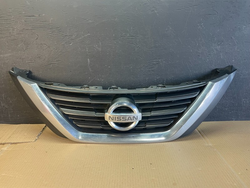 2016 2017 2018 Nissan Altima Front Upper Grill Grille OEM AE3511 DG