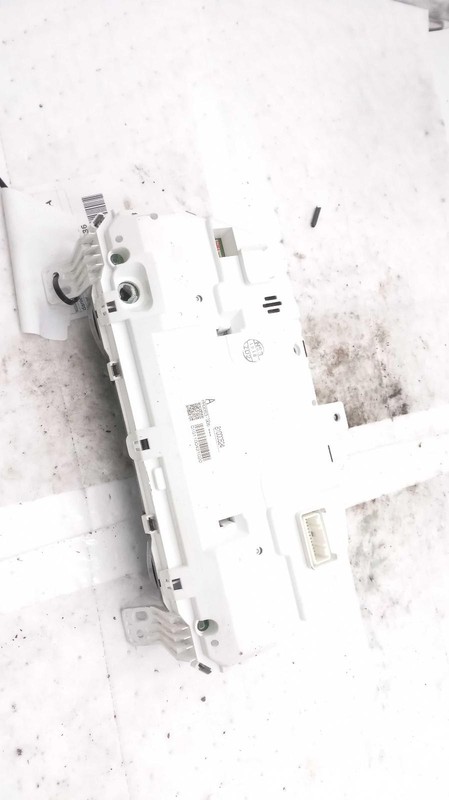 2018 Mitsubishi Outlander Sport Speedometer Gauge OEM White 149K Miles