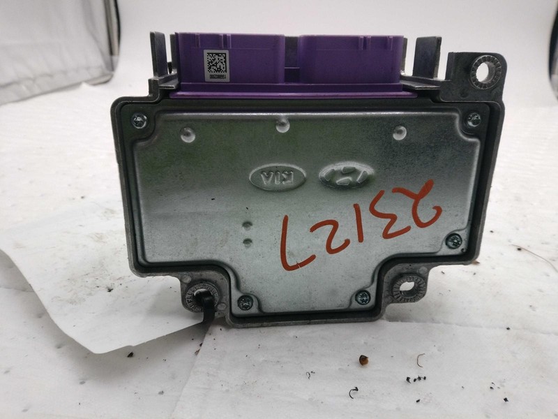 Used Air Bag Module fits: 2016 Hyundai Sonata Air Bag under console VIN 2 5th di