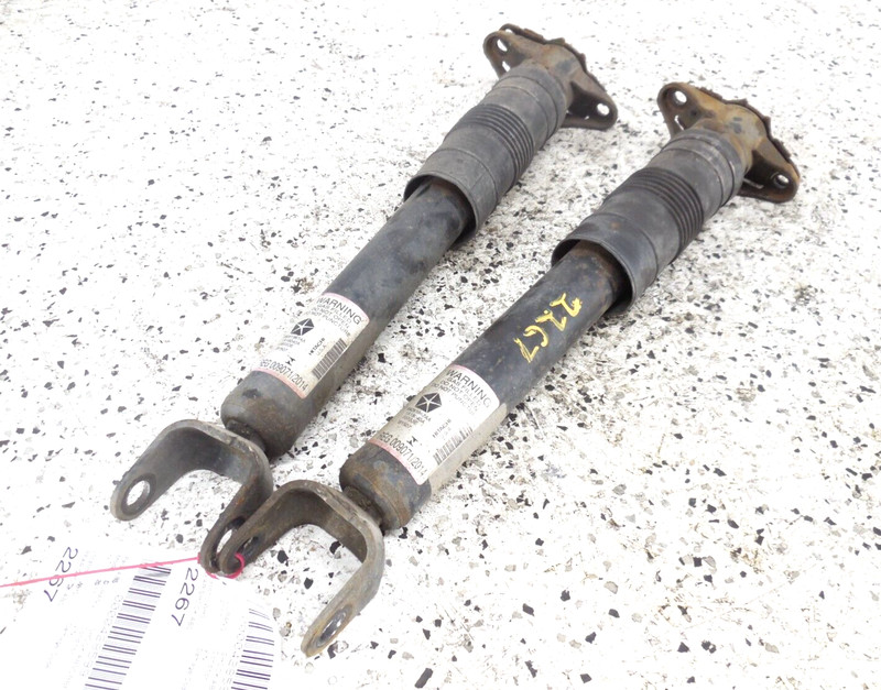2017 17 Dodge Durango Rear Shock Absorber Pair Left Right OEM 68261967AA