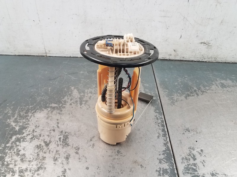 2006 Jeep Wrangler TJ Rubicon 4x4 Fuel Pump / Sending Unit #4801 M1