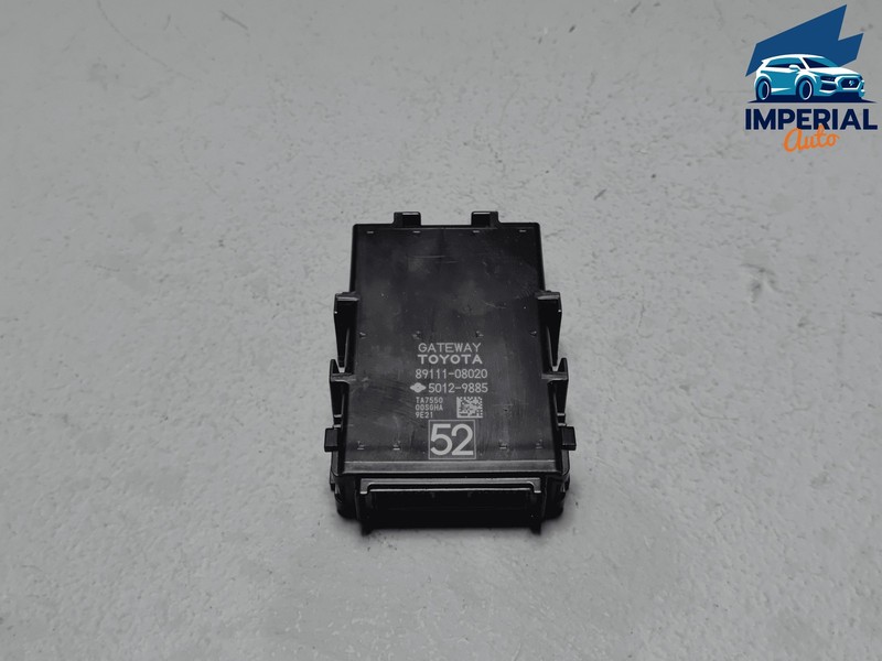 2018-2020 Toyota Sienna Dash Network Gateway Computer Control Module Unit OEM
