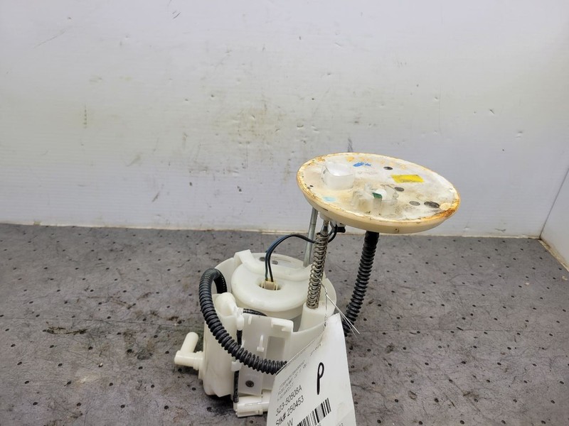 Fuel Pump Assembly 2.5L 4 Cylinder FWD Fits 09-18 RAV4 1693486