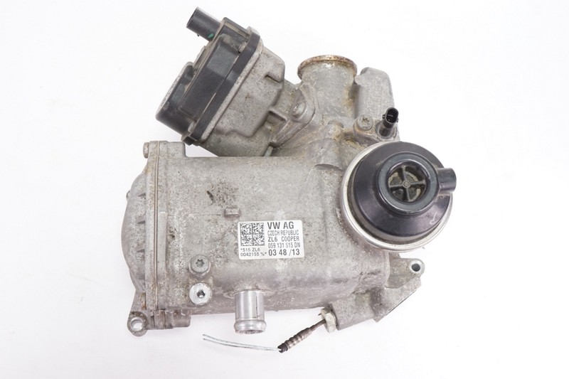 AUDI Q7 VOLKSWAGEN TOUAREG Diesel EGR Valve Cooler 3.0L OEM 2013 - 2015