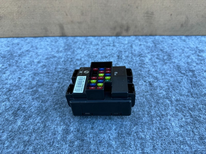 GENESIS G70 2019-2024 OEM FUSE BOX CONTROL PANEL UNIT ASSEMBLY