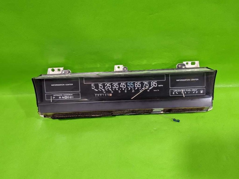 88 LESABRE SPEEDOMETER CLUSTER 139K MILES OEM 4389-1