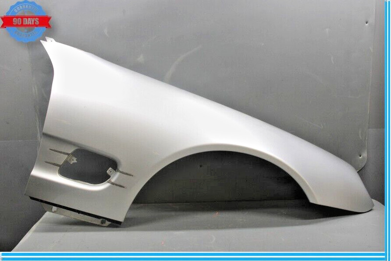 03-08 Mercedes R230 SL500 SL550 Front Right Passenger Side Fender Cover Oem