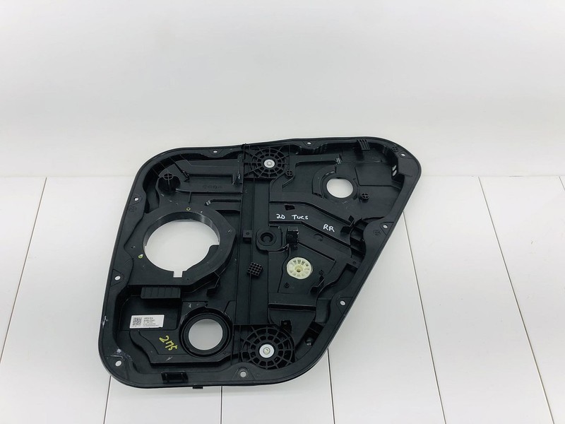 16-21 HYUNDAI TUCSON REAR RIGHT SIDE DOOR WINDOW REGULATOR & CARRIER OEM