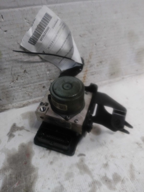 2014 Chevrolet Impala ABS Pump & Motor Assembly OEM 22760041 145k Miles