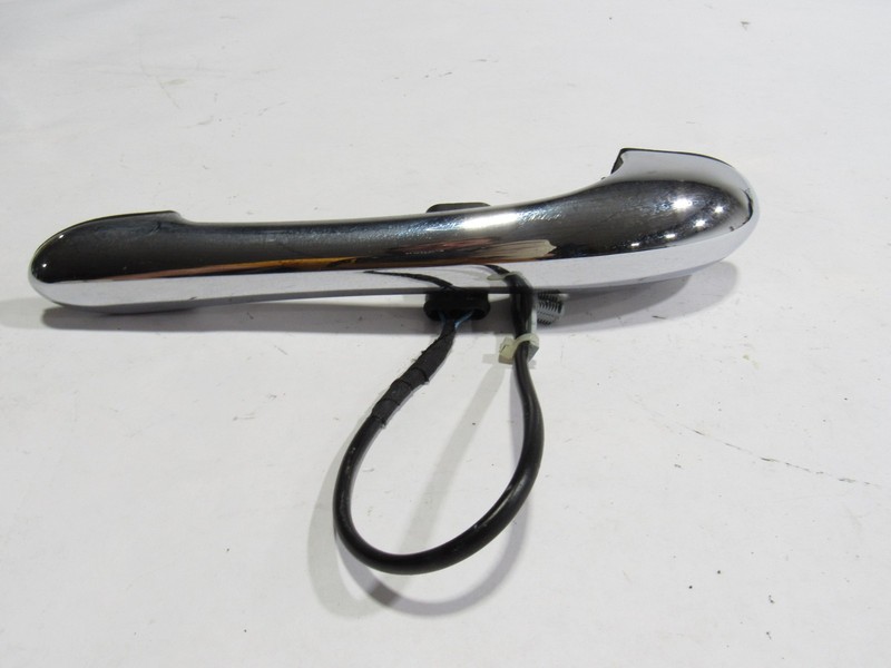 08-12 Maserati Granturismo S 2010 Left Driver Door Exterior Handle :O
