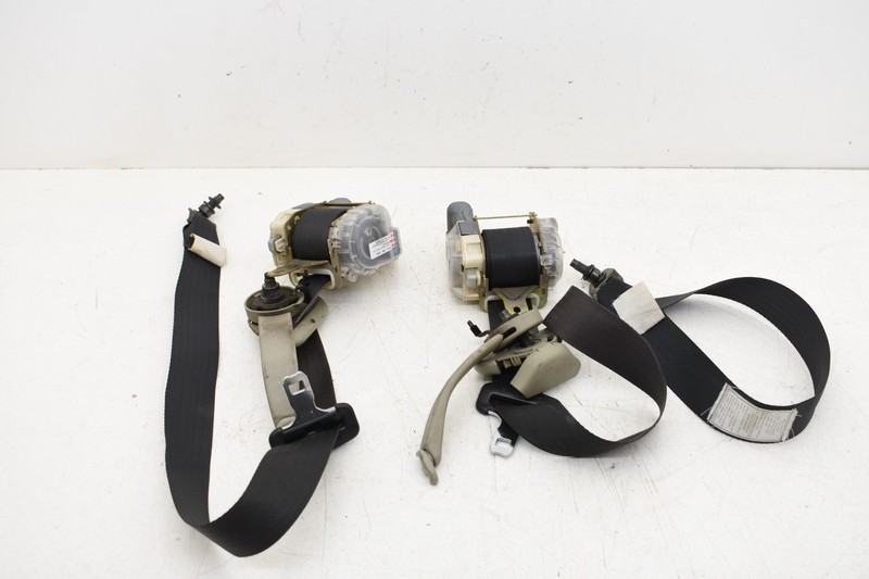2003 Infiniti G35 Coupe Front Left Right Seat Belts Set Pair OEM DAMAGE KW66