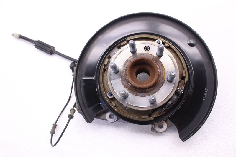 2010 - 2016 CADILLAC SRX REAR DRIVER LEFT STUB AXLE KNUCKLE SPINDLE OEM *55K*