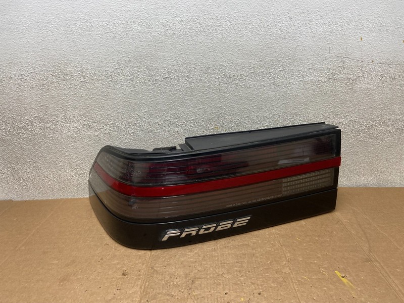 1990 Ford Probe Left Driver LH Side Tail Light OEM AA2591 GD
