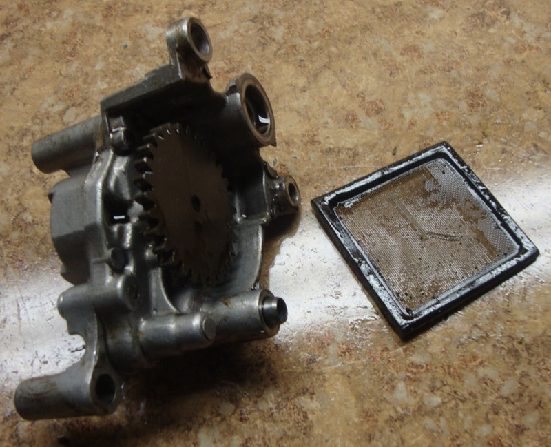 1993 Honda Fourtrax TRX300 TRX 300 4X4 Engine Oil Pump Parts Gear Screen