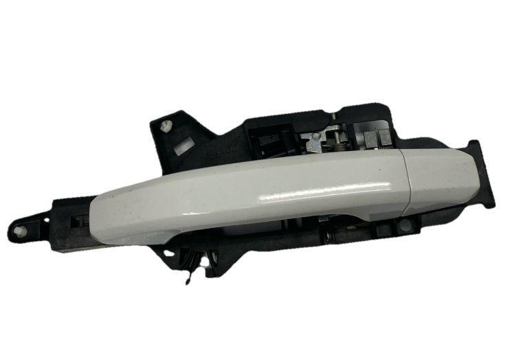 Alfa Romeo Giulia door handle 2020 outside front right side white assy OEM