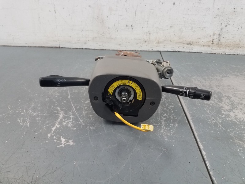 2002 Toyota Tacoma CrewCab 4x4 V6 Steering Column / Key #5113 VV9
