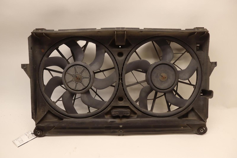 2007-2012 CHEVY AVALANCHE 1500 5.3L ENGINE RADIATOR COOLING FAN SHROUD MOTOR OEM