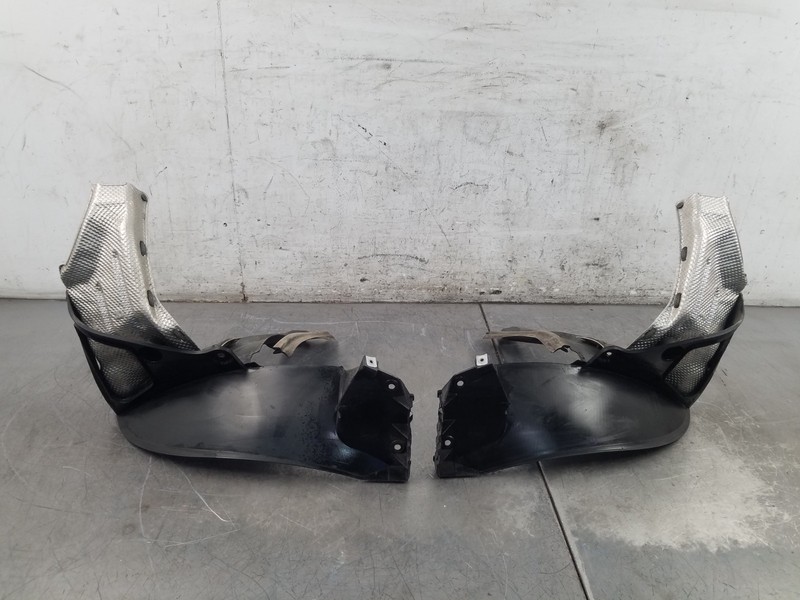 2008 Porsche Cayman S 987 Rear Wheel Liners / Guides / Heat Shields #2381 E1
