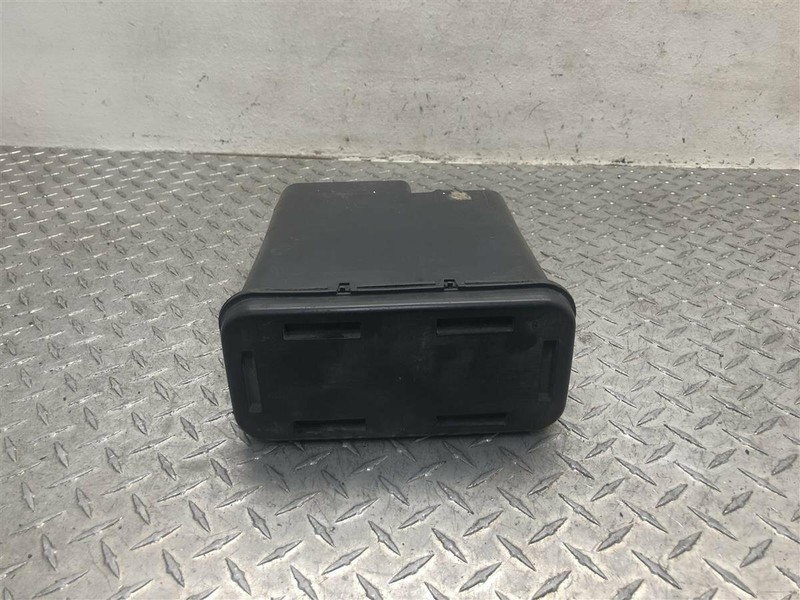 2005 CHEVROLET SILVERADO C1500 FUEL VAPOR CANISTER 5.3L AT 2WD OEM