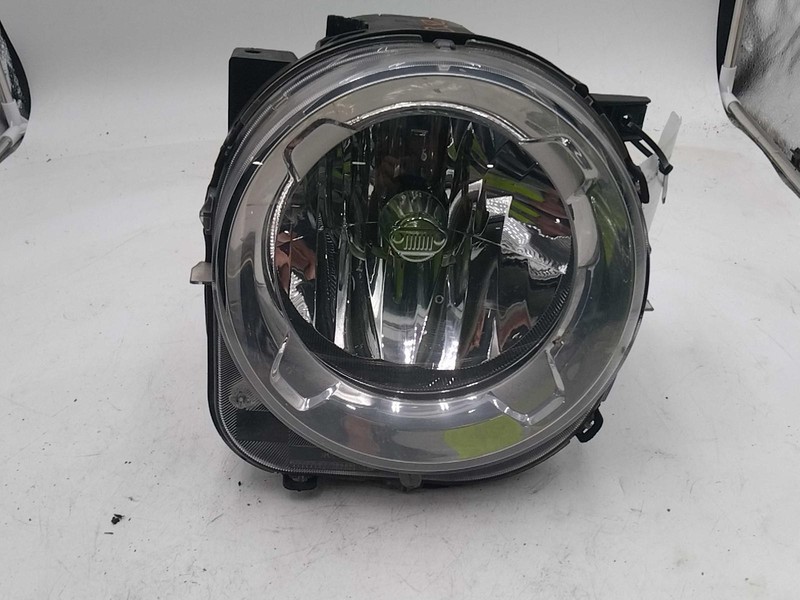 2021 Jeep Renegade Right Halogen Headlight Assembly Red 690450 Used 32K Mi