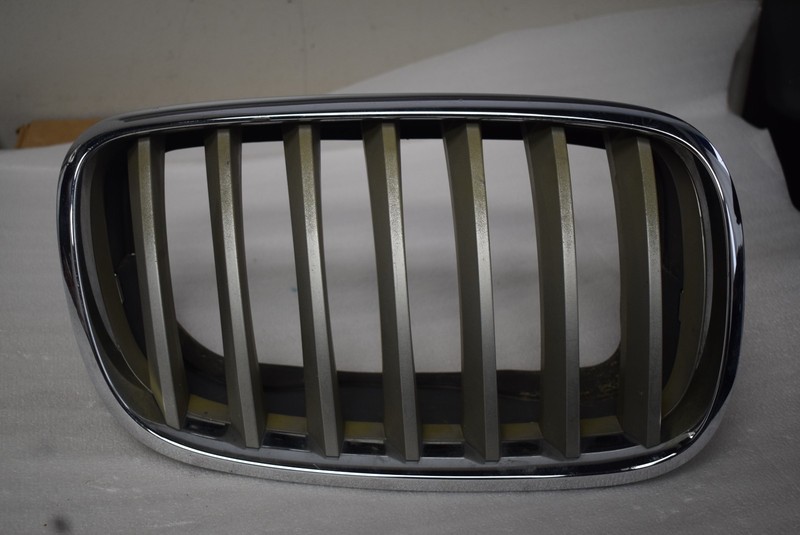 2008-2012 BMW X SERIES X5 X6 FRONT RIGHT SIDE GRILLE FACTORY OEM