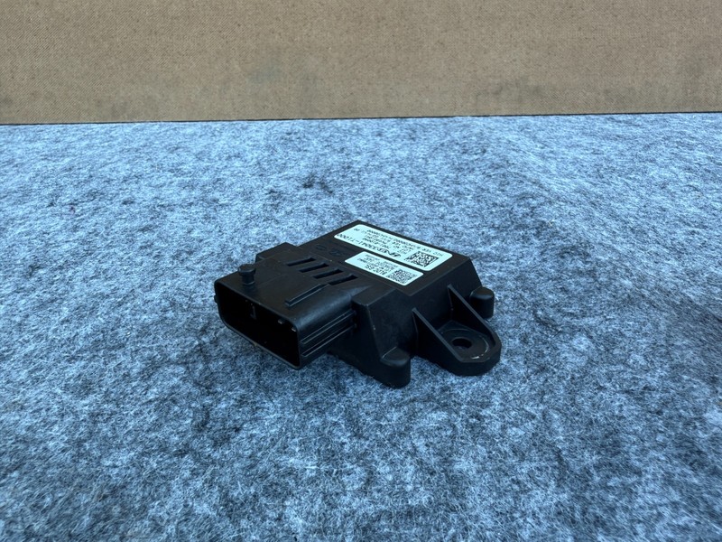GENESIS GV80 2021-2025 OEM FUEL GAS TANK PUMP CONTROLLER MODULE UNIT