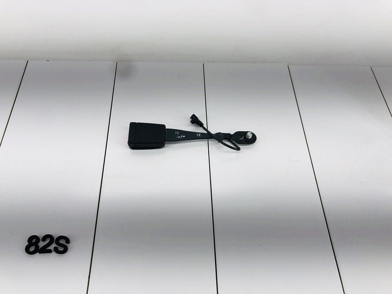14-20 CHEVROLET IMPALA FRONT RIGHT PASSENGER SIDE SEAT BELT LATCH BUCKLE OEM