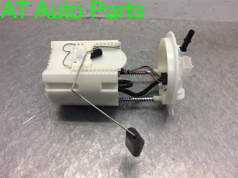 2008-2010 CHRYSLER TOWN & COUNTRY FUEL GAS PUMP ASSEMBLY OEM 68030875AA