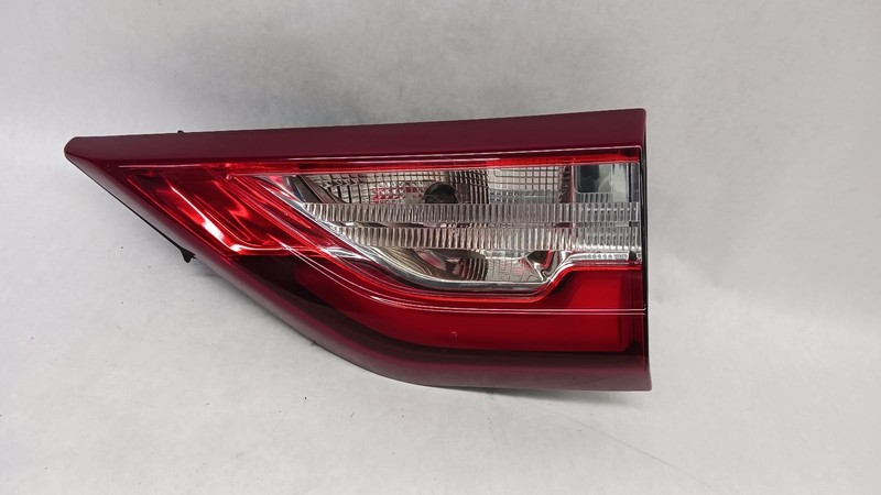 18-'21 CHEVROLET TRAVERSE Right passenger inner Taillight OEM Grade A!